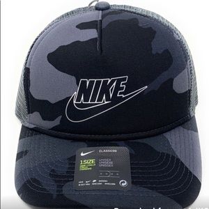 Nike Camo Trucker Hat Unisex